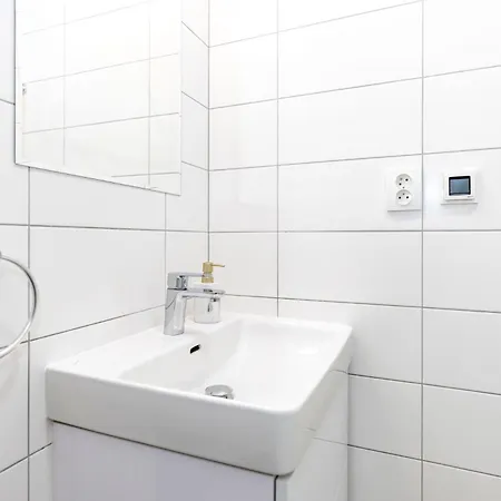 Alure Residences 12 & 24h Self Check-in & Private Parking Next To The Building Included, Center Right On Snp Square In A Quiet Passage, New Building, In Town * Μπάνσκα Μπίστριτσα