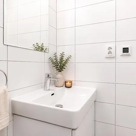 Alure Residences 12 & 24h Self Check-in & Private Parking Next To The Building Included, Center Right On Snp Square In A Quiet Passage, New Building, In Town * Μπάνσκα Μπίστριτσα