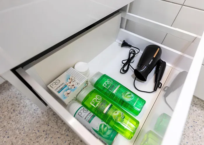 Alure Residences 12 & 24h Self Check-in & Private Parking Next To The Building Included, Center Right On Snp Square In A Quiet Passage, New Building, In Town