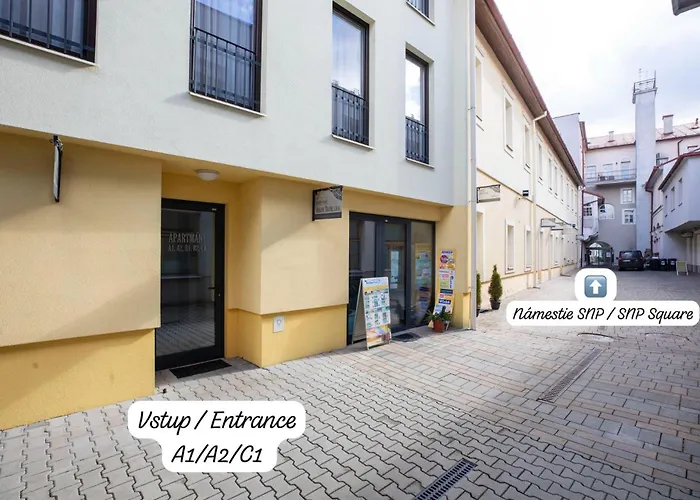 Alure Residences 12 & 24h Self Check-in & Private Parking Next To The Building Included, Center Right On Snp Square In A Quiet Passage, New Building, In Town Appartement *